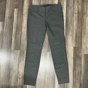 THE LIMITED Exact stretch. Size 2. (Like new).